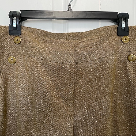 CAbi Tan and White Patterned Fabric Size 10 - Picture 2 of 12